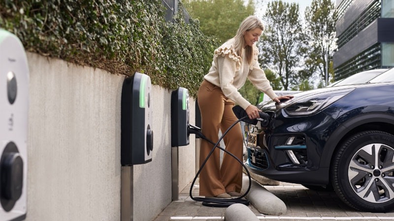 eMobility_charging_IC-800x450